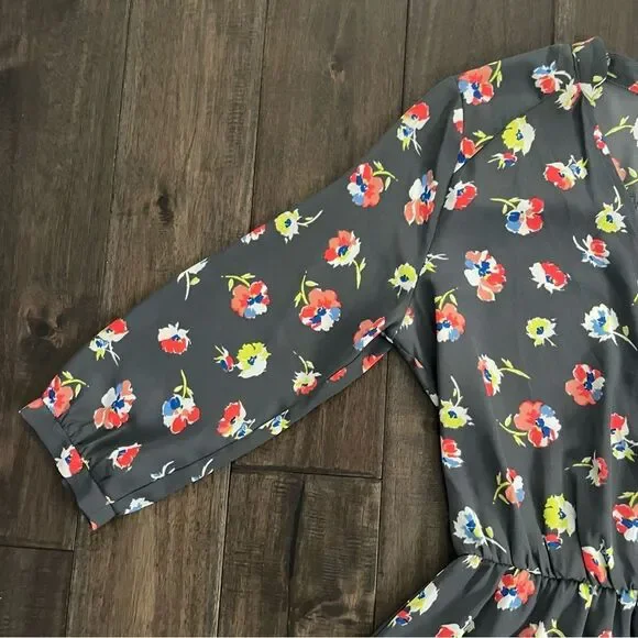 Lush Charcoal Floral Faux Wrap Dress M NWT - Picture 3 of 6